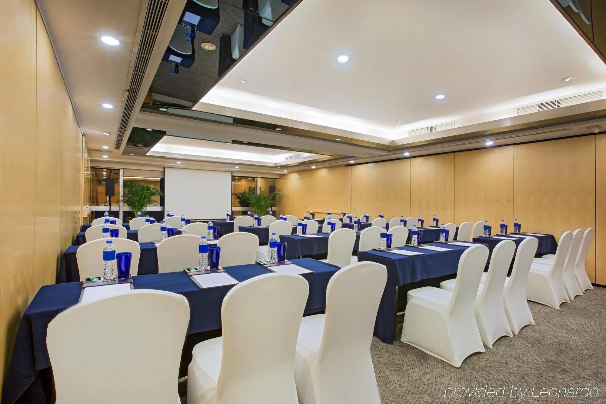 Crowne Plaza Nanjing Hotels & Suites Eksteriør billede