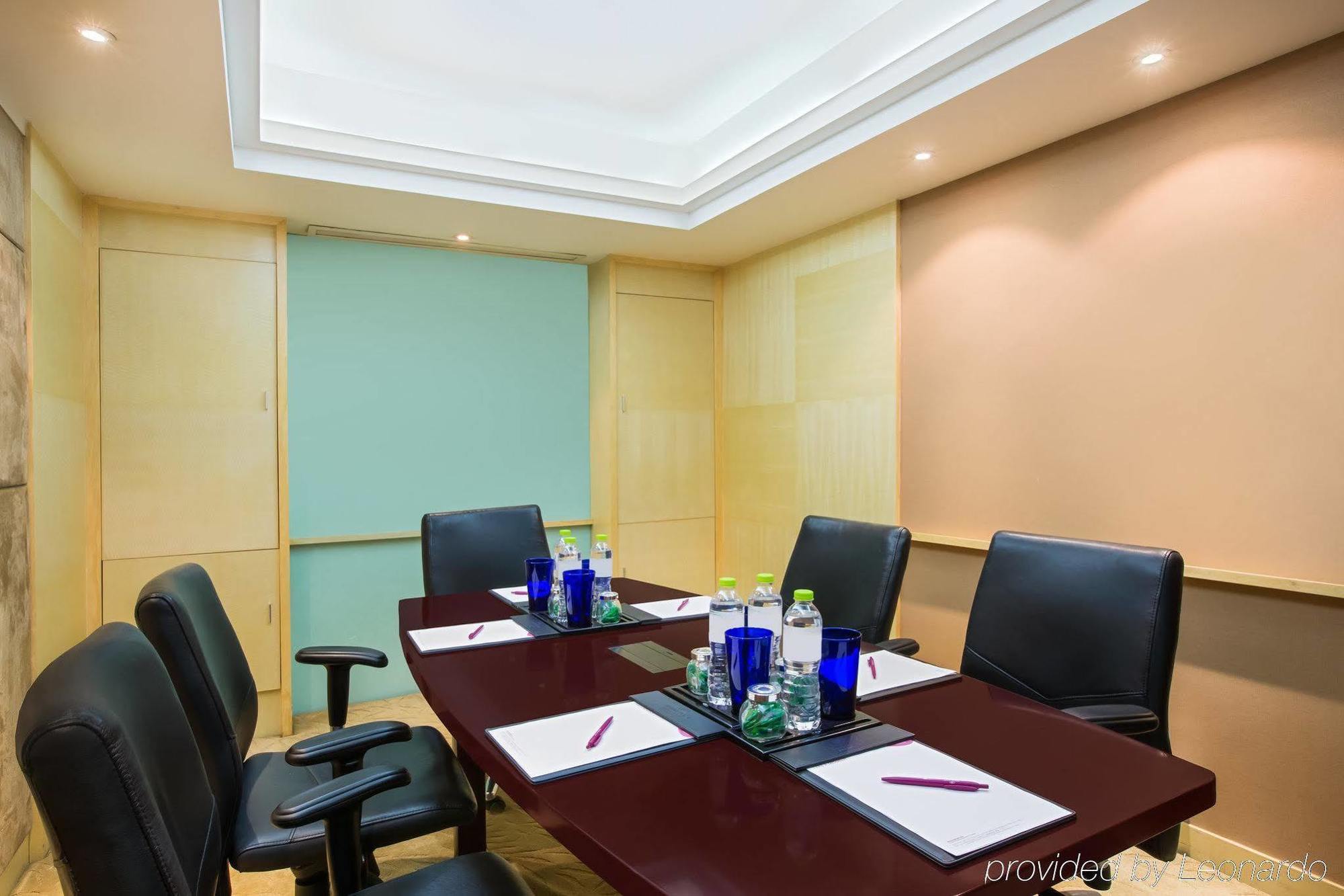 Crowne Plaza Nanjing Hotels & Suites Eksteriør billede
