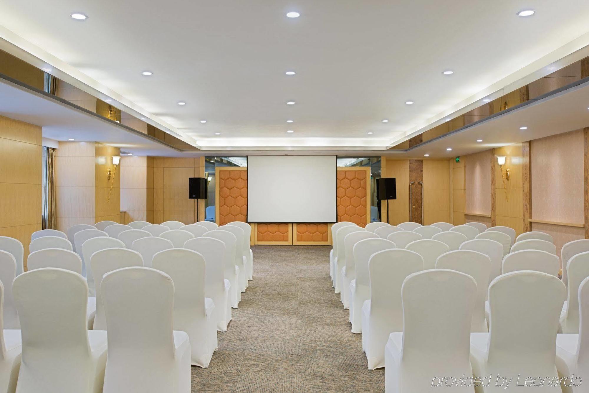 Crowne Plaza Nanjing Hotels & Suites Eksteriør billede