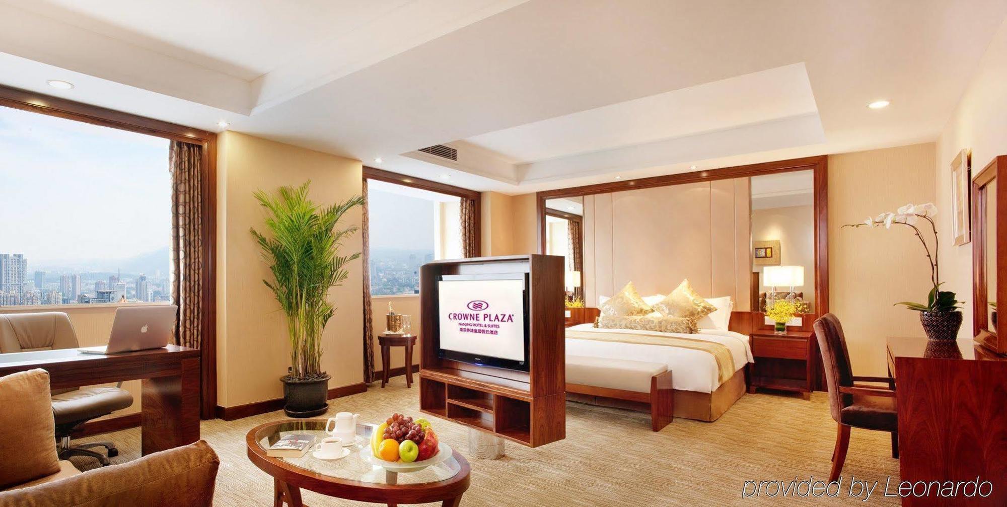 Crowne Plaza Nanjing Hotels & Suites Eksteriør billede